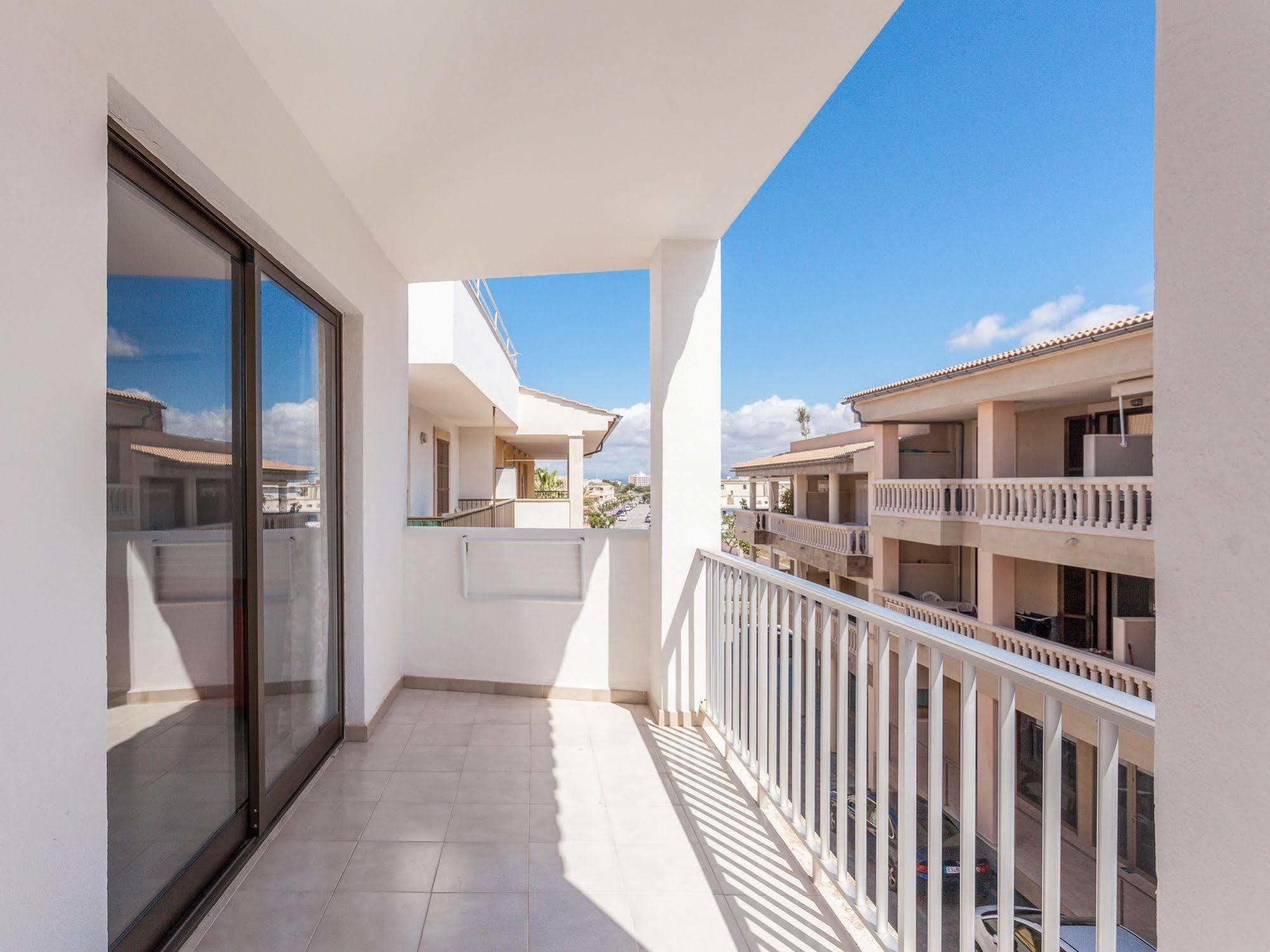 קולוניה סנט ג'ורדי Apartamentos Lago מראה חיצוני תמונה